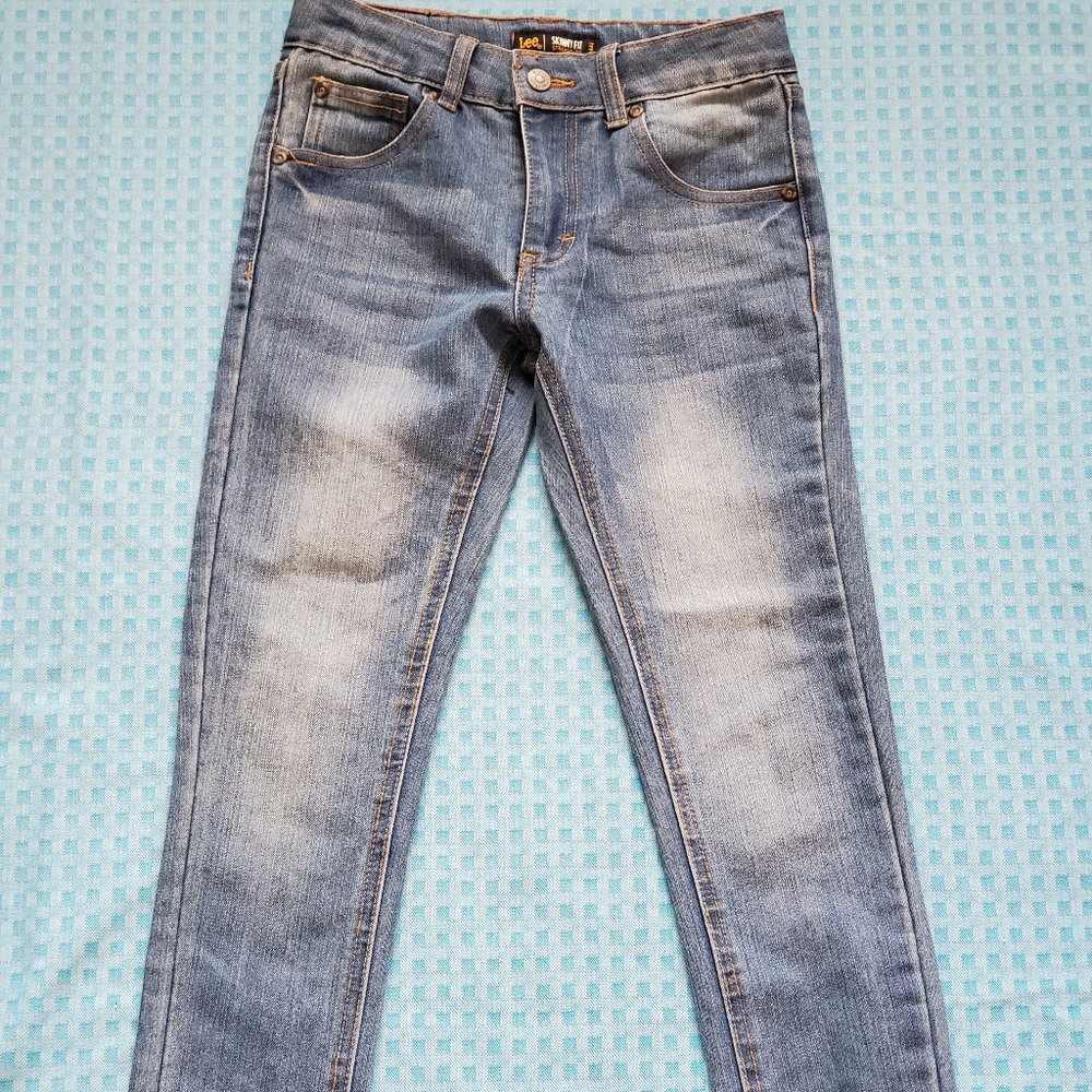 New! Lee skinny Jean for boy, size 7.